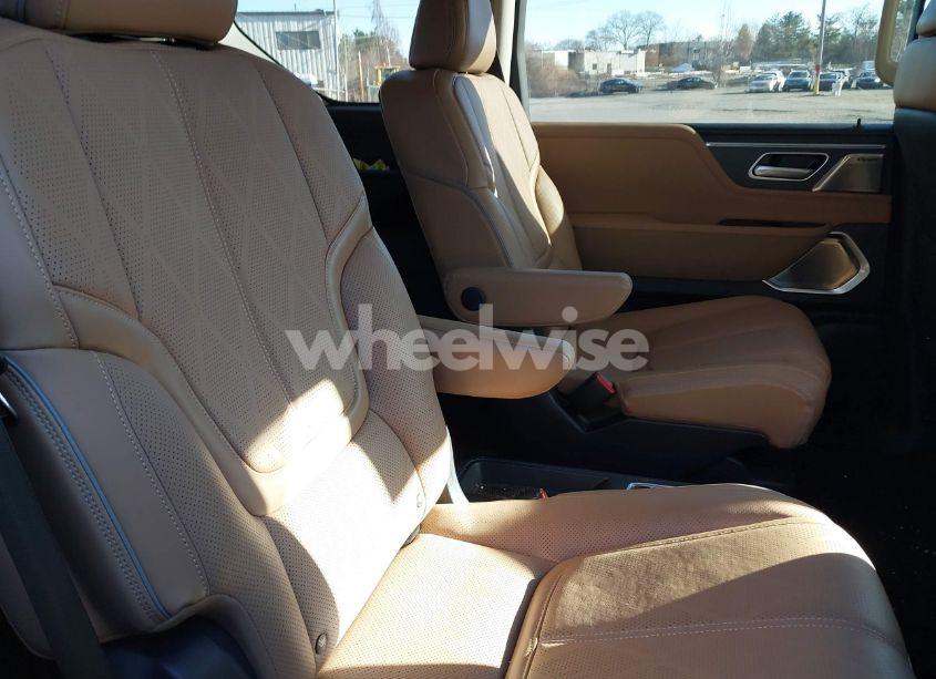 Photo 2 of 2025 Infiniti Qx80 SENSORY AWD (VIN JN8AZ3DB3S9400936)