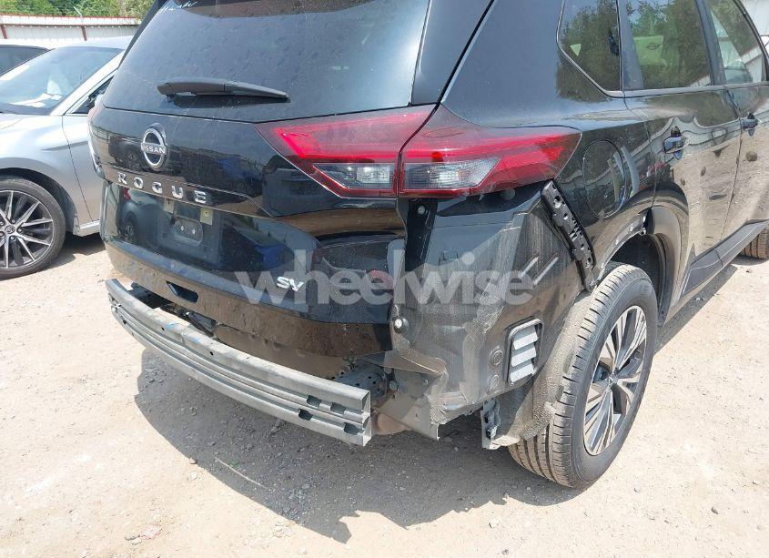 Photo 18 of 2023 Nissan Rogue SV FWD (VIN JN8BT3BA0PW420988)