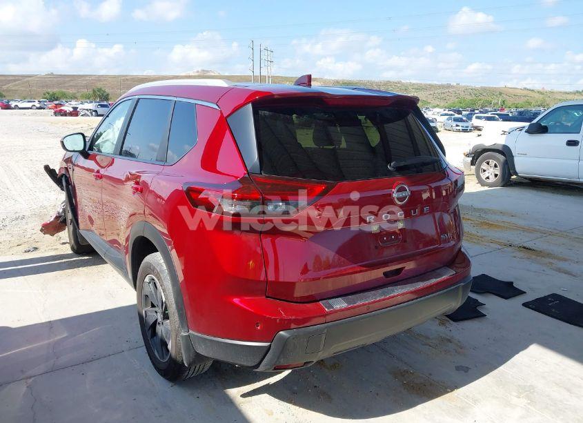 Photo 3 of 2024 Nissan Rogue SV FWD (VIN JN8BT3BA0RW001834)
