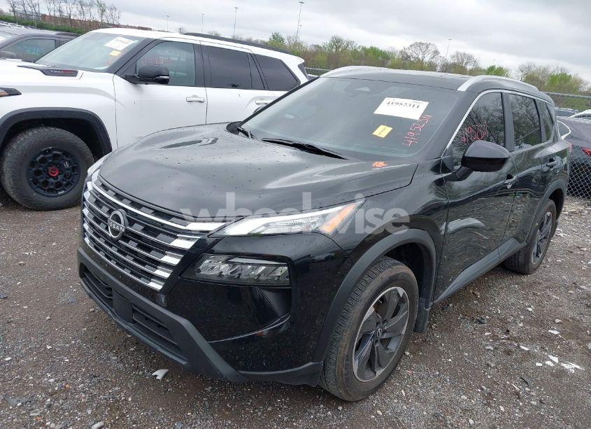 Photo 6 of 2024 Nissan Rogue SV FWD (VIN JN8BT3BA0RW356549)