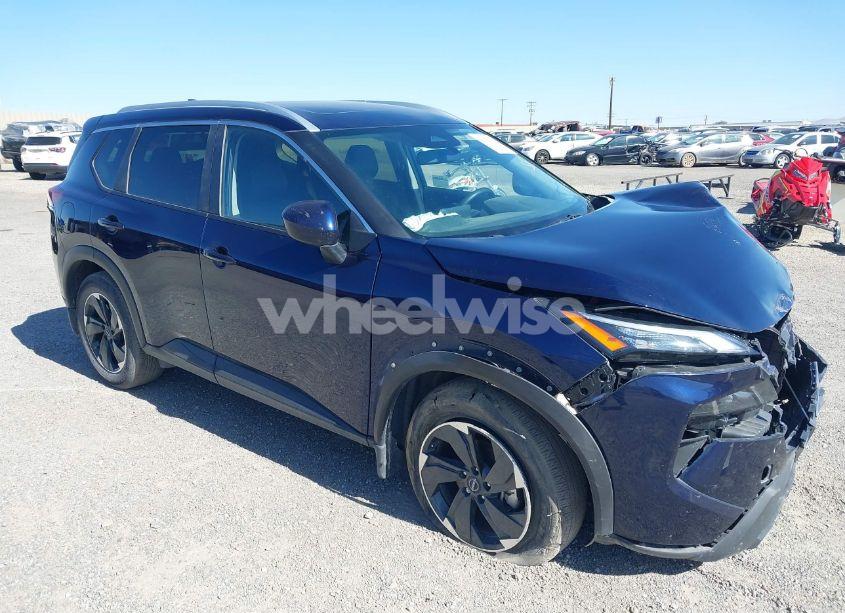 2024 Nissan Rogue SV FWD (VIN JN8BT3BA1RW357628) main photo