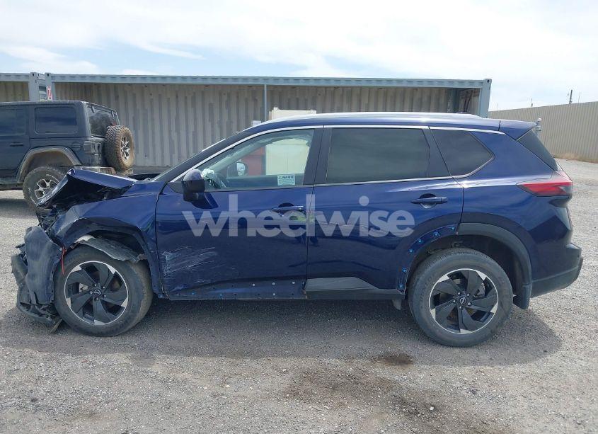 Photo 14 of 2024 Nissan Rogue SV FWD (VIN JN8BT3BA1RW357628)