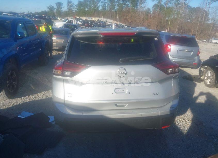Photo 2 of 2024 Nissan Rogue SV FWD (VIN JN8BT3BA4RW361169)