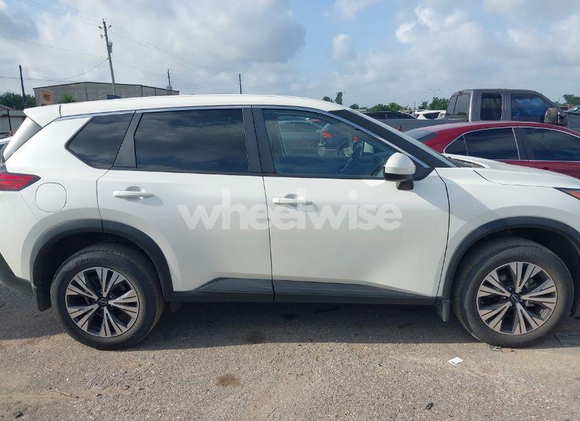 Photo 13 of 2023 Nissan Rogue SV FWD (VIN JN8BT3BA5PW425636)