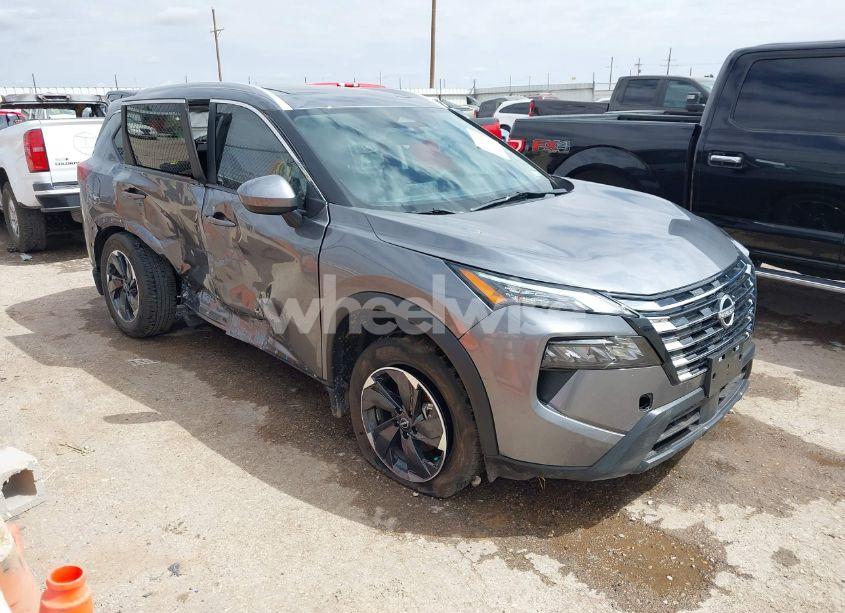 2024 Nissan Rogue SV FWD (VIN JN8BT3BA5RW004731) main photo
