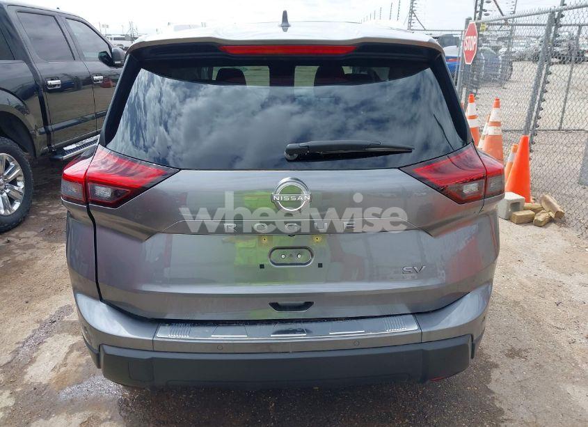 Photo 16 of 2024 Nissan Rogue SV FWD (VIN JN8BT3BA5RW004731)