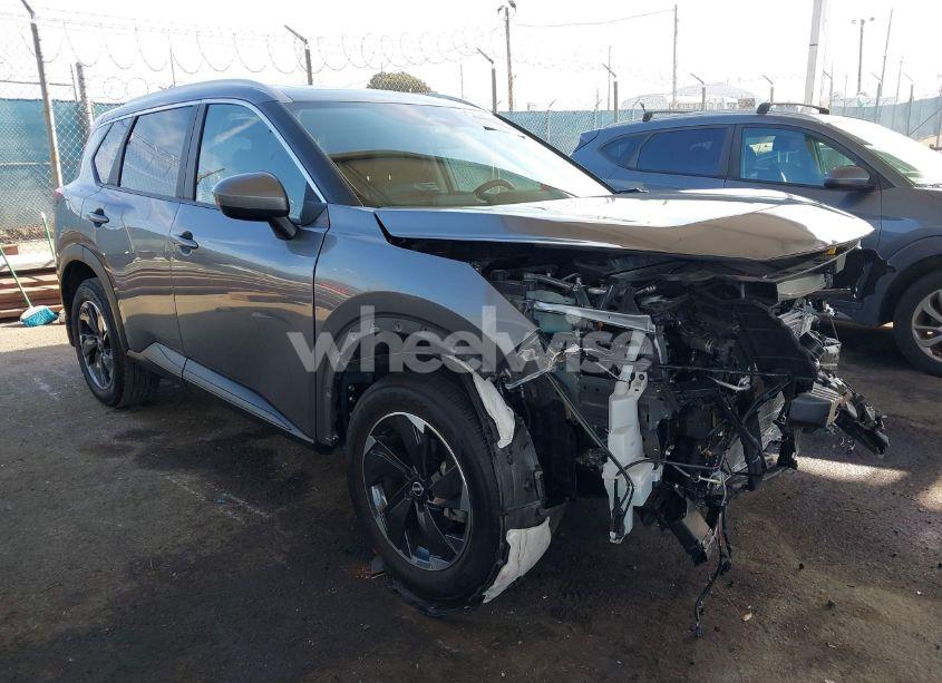 2024 Nissan Rogue SV FWD (VIN JN8BT3BA6RW353039) main photo
