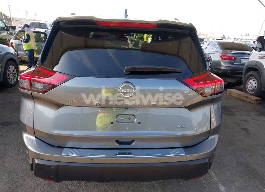 Photo 17 of 2024 Nissan Rogue SV FWD (VIN JN8BT3BA6RW353039)