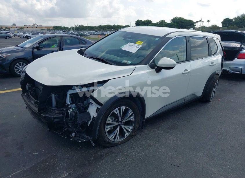 Photo 2 of 2023 Nissan Rogue SV FWD (VIN JN8BT3BA7PW428389)