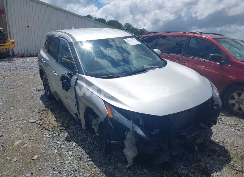 2024 Nissan Rogue SV FWD (VIN JN8BT3BA7RW350411) main photo