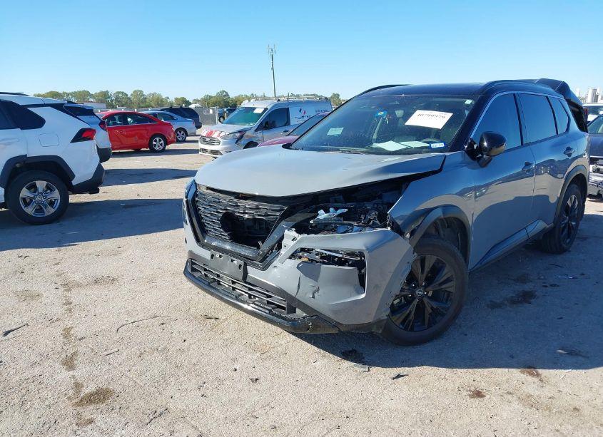 2023 Nissan Rogue SV FWD (VIN JN8BT3BA8PW004171) main photo