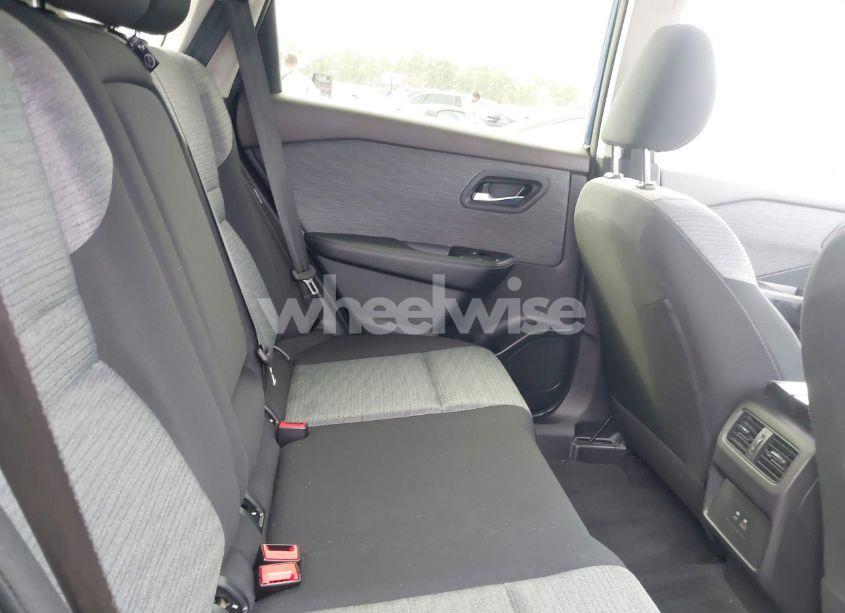 Photo 2 of 2023 Nissan Rogue SV FWD (VIN JN8BT3BA8PW422407)