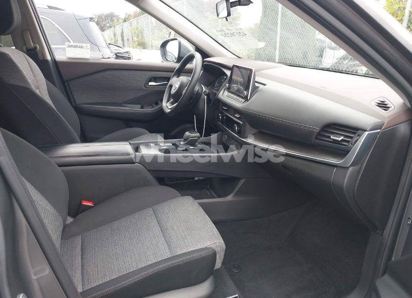 Photo 5 of 2023 Nissan Rogue SV FWD (VIN JN8BT3BAXPW414664)