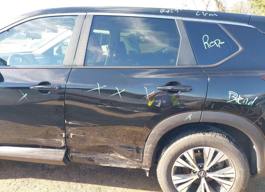 2023 Nissan Rogue SV FWD (VIN JN8BT3BAXPW419945) main photo