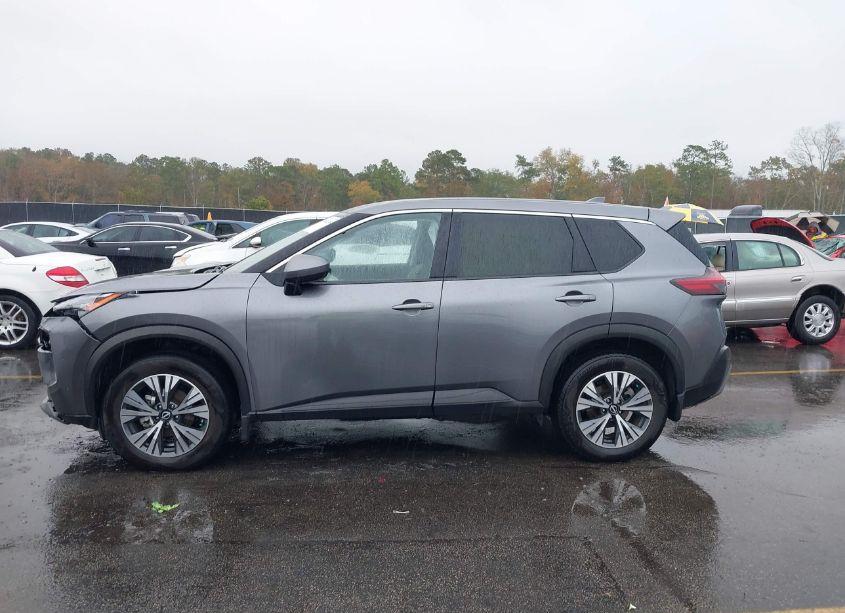 Photo 3 of 2023 Nissan Rogue SV FWD (VIN JN8BT3BAXPW420478)