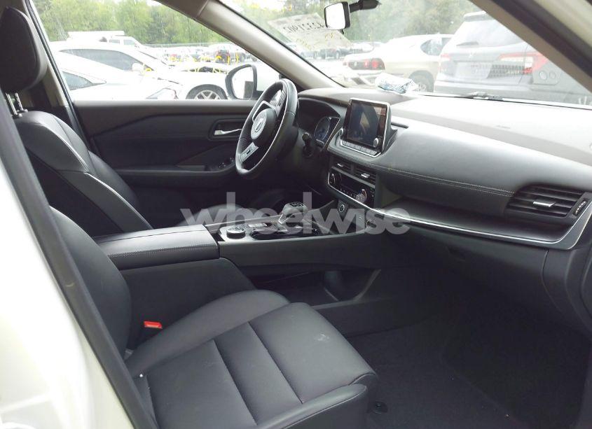 Photo 5 of 2023 Nissan Rogue SV INTELLIGENT AWD (VIN JN8BT3BB2PW497418)