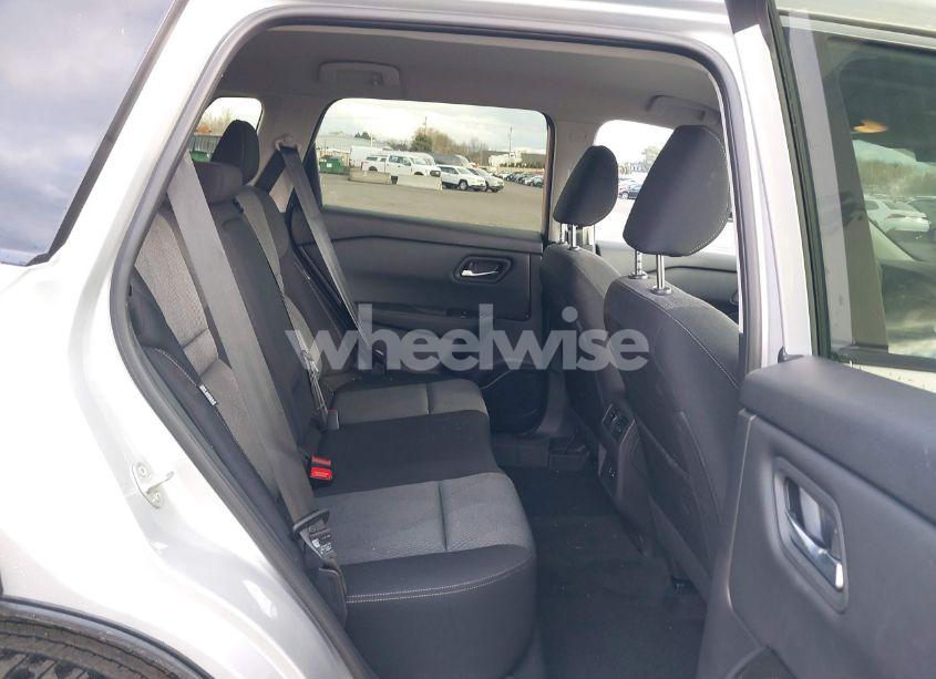 Photo 8 of 2024 Nissan Rogue SV INTELLIGENT AWD (VIN JN8BT3BB2RW290837)