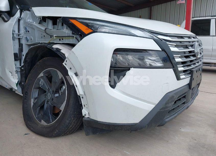 Photo 2 of 2024 Nissan Rogue SV INTELLIGENT AWD (VIN JN8BT3BB4RW420147)