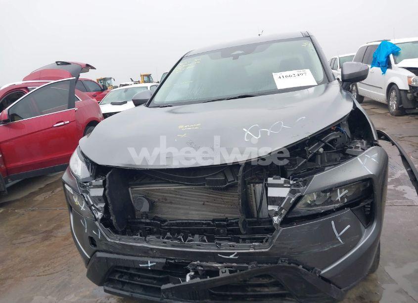 Photo 3 of 2024 Nissan Rogue SV INTELLIGENT AWD (VIN JN8BT3BB4RW424814)