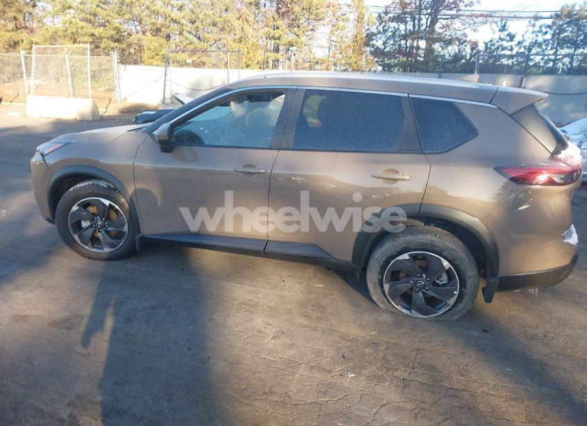 Photo 4 of 2024 Nissan Rogue SV INTELLIGENT AWD (VIN JN8BT3BB5RW443386)