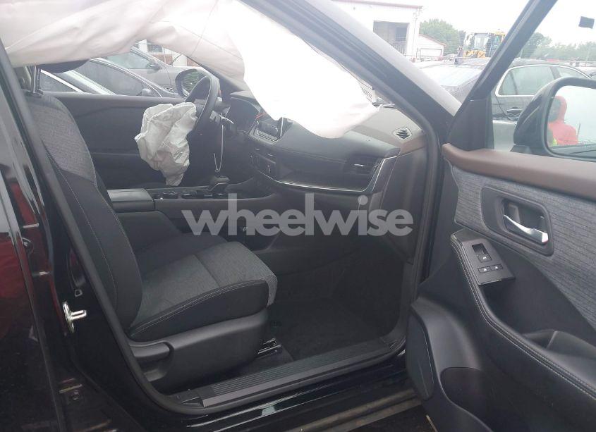 Photo 5 of 2023 Nissan Rogue SV INTELLIGENT AWD (VIN JN8BT3BB6PW470979)