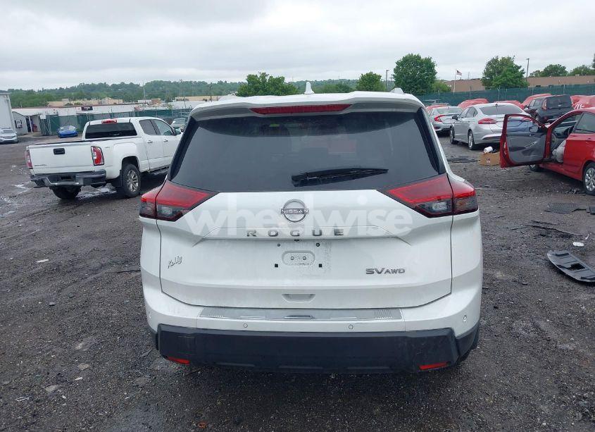 Photo 17 of 2024 Nissan Rogue SV INTELLIGENT AWD (VIN JN8BT3BB6RW285401)