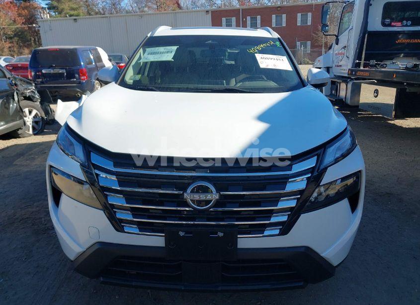 Photo 2 of 2024 Nissan Rogue SV INTELLIGENT AWD (VIN JN8BT3BB7RW440697)