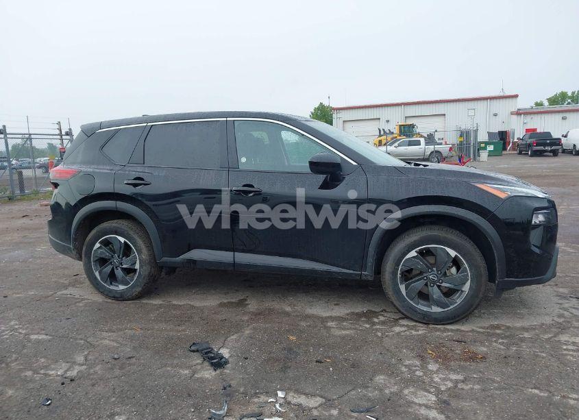 Photo 13 of 2024 Nissan Rogue SV INTELLIGENT AWD (VIN JN8BT3BB9RW421164)