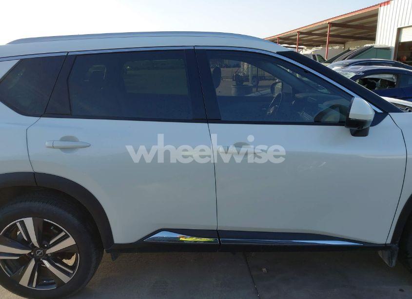 Photo 13 of 2023 Nissan Rogue SL FWD (VIN JN8BT3CA0PW416518)