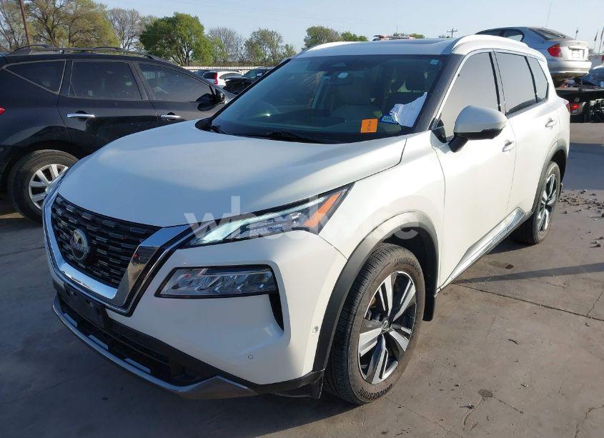 Photo 2 of 2023 Nissan Rogue SL FWD (VIN JN8BT3CA0PW416518)