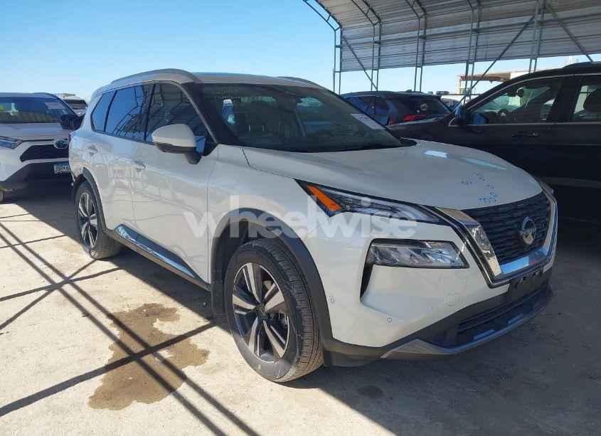 2023 Nissan Rogue SL FWD (VIN JN8BT3CA6PW425269) main photo