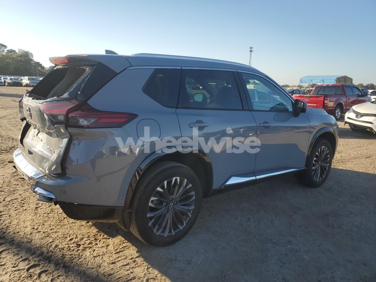 Photo 3 of 2024 NISSAN ROGUE PLATINUM (VIN JN8BT3DC0RW072112)