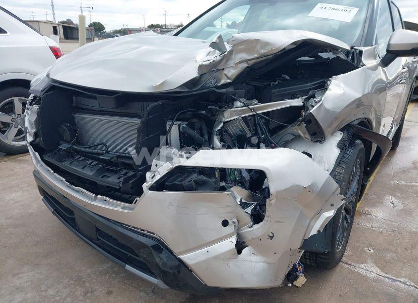 Photo 2 of 2024 Nissan Rogue PLATINUM FWD (VIN JN8BT3DC0RW381420)