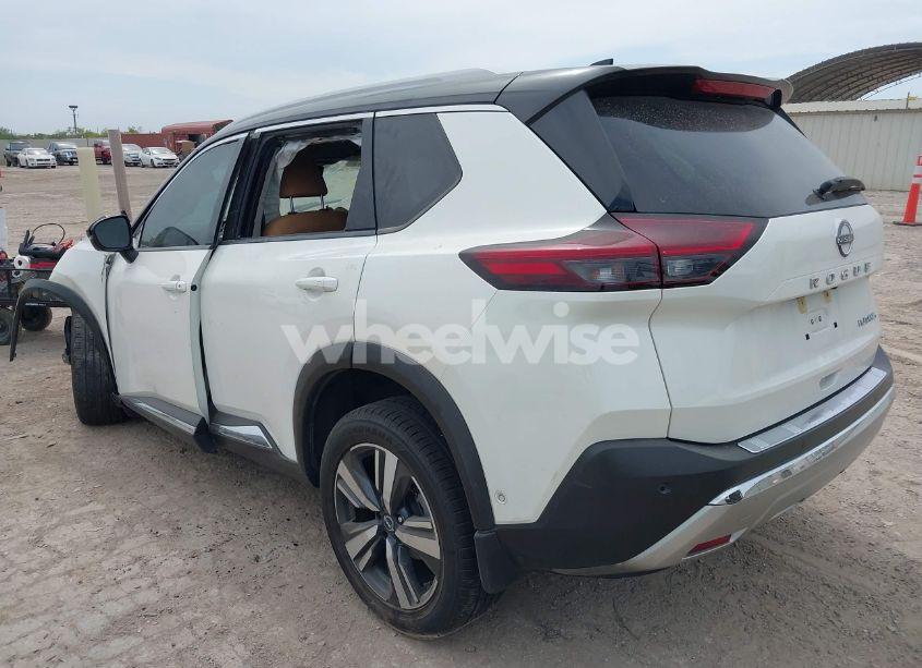 Photo 3 of 2022 Nissan Rogue PLATINUM FWD (VIN JN8BT3DC8NW119753)