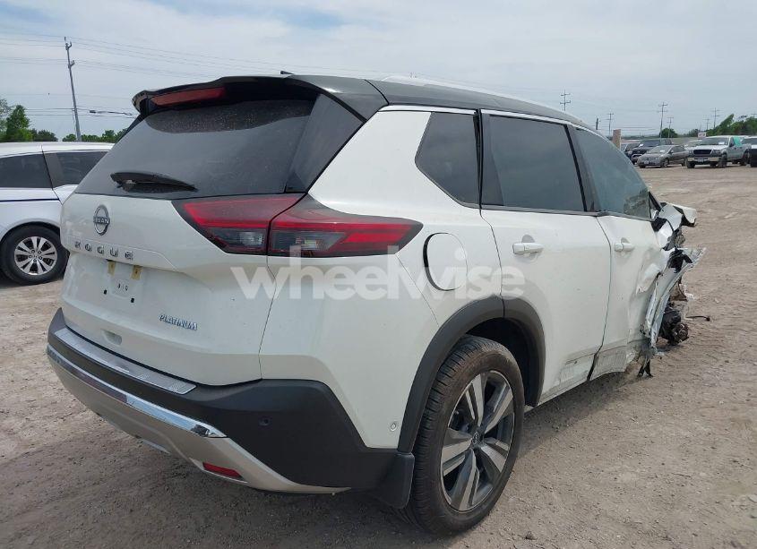 Photo 4 of 2022 Nissan Rogue PLATINUM FWD (VIN JN8BT3DC8NW119753)