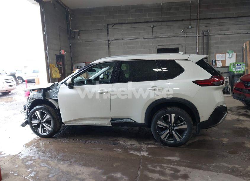 Photo 14 of 2023 Nissan Rogue PLATINUM INTELLIGENT AWD (VIN JN8BT3DD0PW314242)