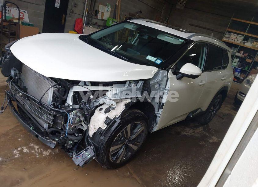 Photo 2 of 2023 Nissan Rogue PLATINUM INTELLIGENT AWD (VIN JN8BT3DD0PW314242)