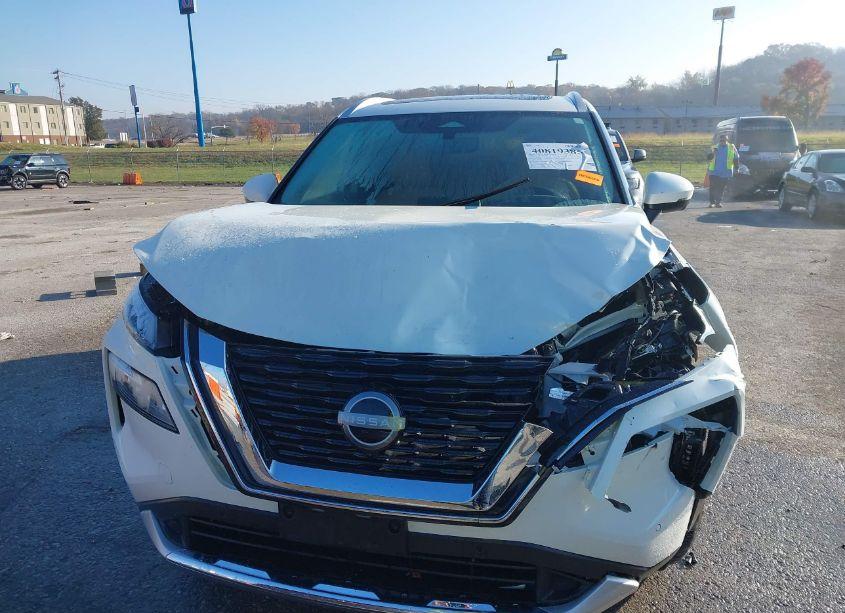 Photo 6 of 2023 Nissan Rogue PLATINUM INTELLIGENT AWD (VIN JN8BT3DD0PW322583)