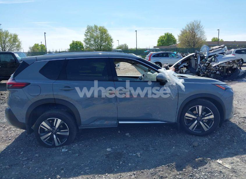 Photo 14 of 2023 Nissan Rogue PLATINUM INTELLIGENT AWD (VIN JN8BT3DD3PW313036)