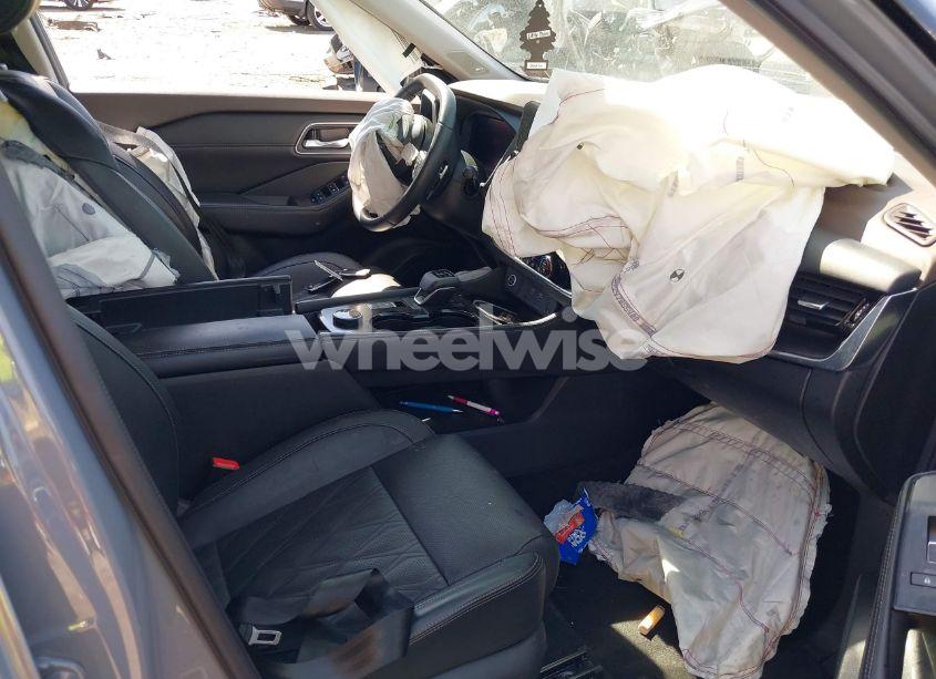 Photo 5 of 2023 Nissan Rogue PLATINUM INTELLIGENT AWD (VIN JN8BT3DD3PW313036)