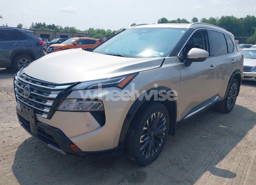 Photo 2 of 2024 Nissan Rogue PLATINUM INTELLIGENT AWD (VIN JN8BT3DD3RW454076)