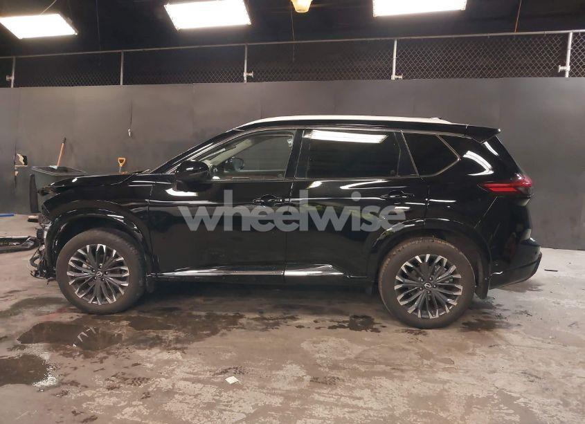 2024 Nissan Rogue PLATINUM INTELLIGENT AWD (VIN JN8BT3DD6RW253367) main photo