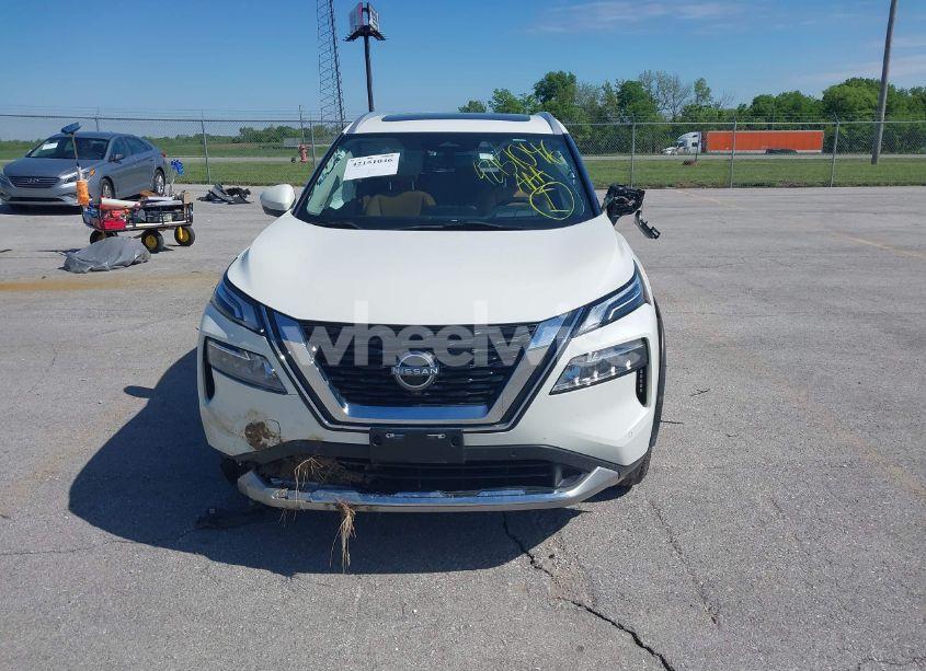 Photo 13 of 2023 Nissan Rogue PLATINUM INTELLIGENT AWD (VIN JN8BT3DD7PW311192)