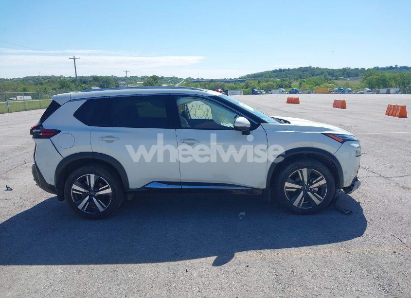 Photo 14 of 2023 Nissan Rogue PLATINUM INTELLIGENT AWD (VIN JN8BT3DD7PW311192)