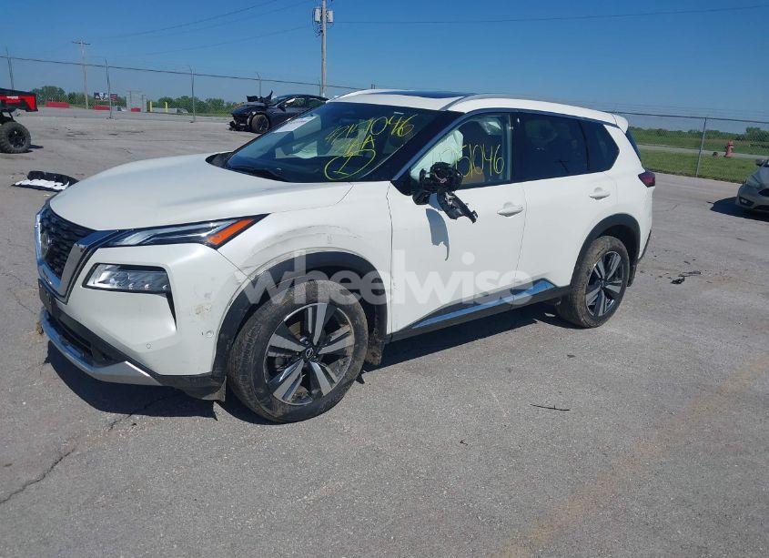 Photo 2 of 2023 Nissan Rogue PLATINUM INTELLIGENT AWD (VIN JN8BT3DD7PW311192)