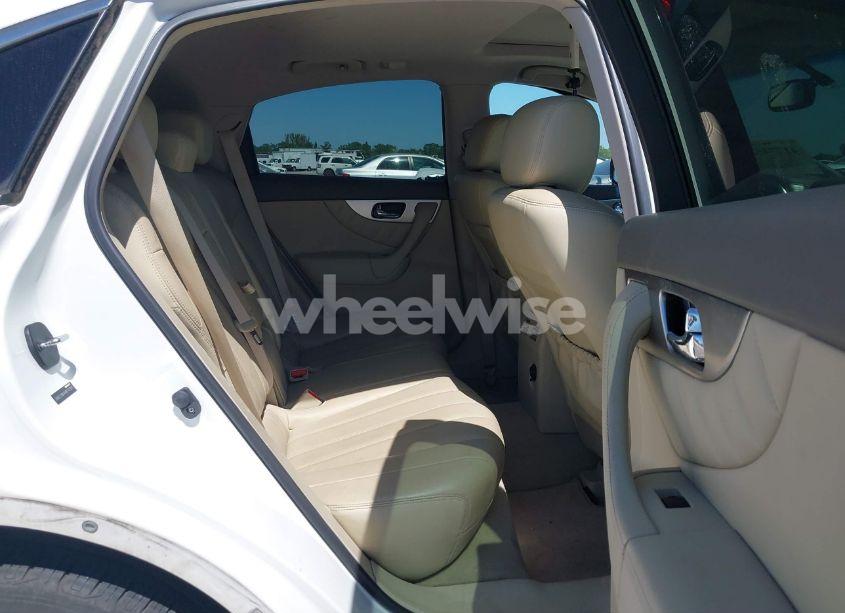 Photo 8 of 2017 Infiniti Qx70 (VIN JN8CS1MU4HM142385)