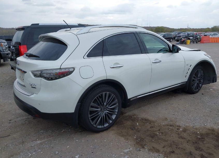 Photo 2 of 2017 Infiniti Qx70 (VIN JN8CS1MW2HM412165)
