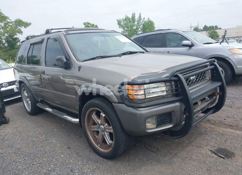 2001 Nissan Pathfinder SE (VIN JN8DR07Y21W522652) main photo