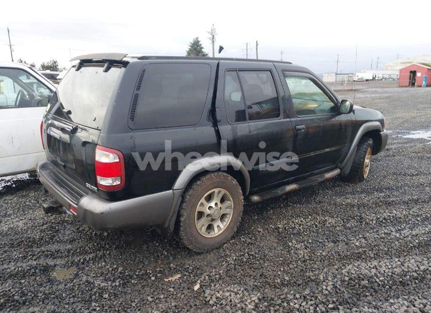 Photo 2 of 2001 Nissan Pathfinder SE (VIN JN8DR07Y31W504287)