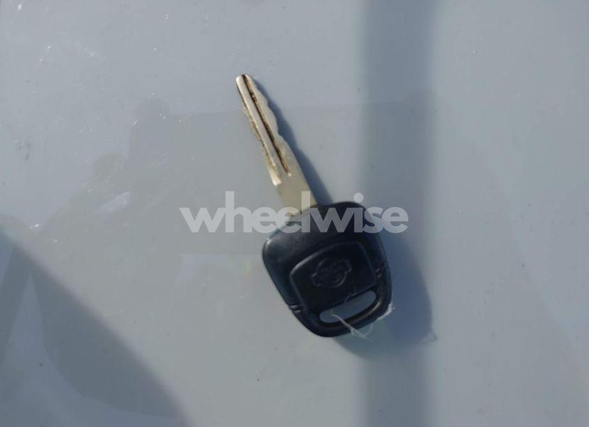 Photo 4 of 2001 Nissan Pathfinder SE (VIN JN8DR07Y61W510066)